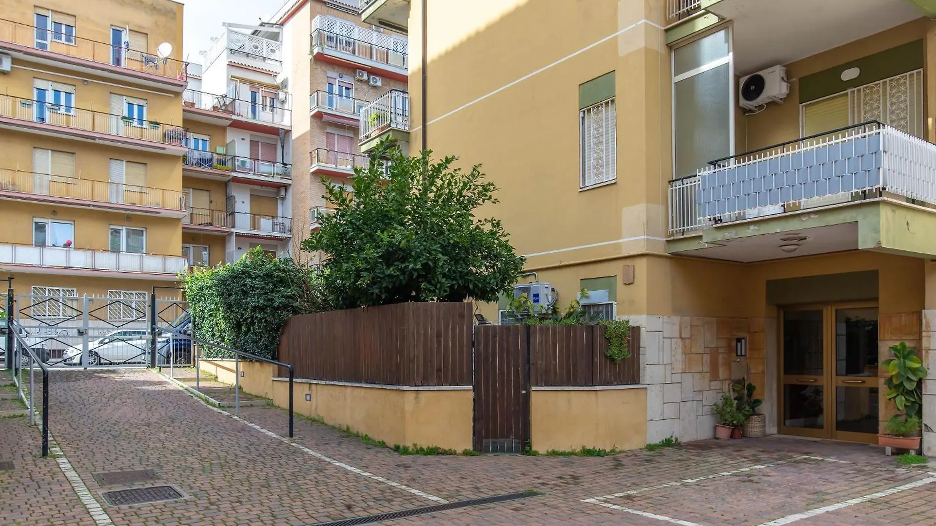 Appartamento Terra Lido di Ostia 0*,  Italy